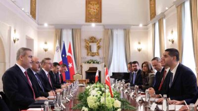 DIŞİŞLERİ BAKANI HAKAN FİDAN, VALETTA'DA MALTALI MEVKİDAŞI IAN BORG İLE