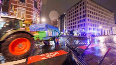 BELÇİKA’DA AVRUPA BİRLİĞİ’NİN (AB) TARIM POLİTİKALARINA KARŞI PROTESTOLARINA DEVAM EDEN