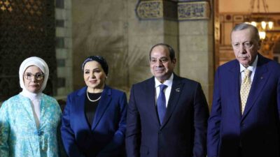 CUMHURBAŞKANI ERDOĞAN, KAHİRE’DEKİ İMAM ŞAFİ TÜRBESİ’Nİ ZİYARET ETTİ