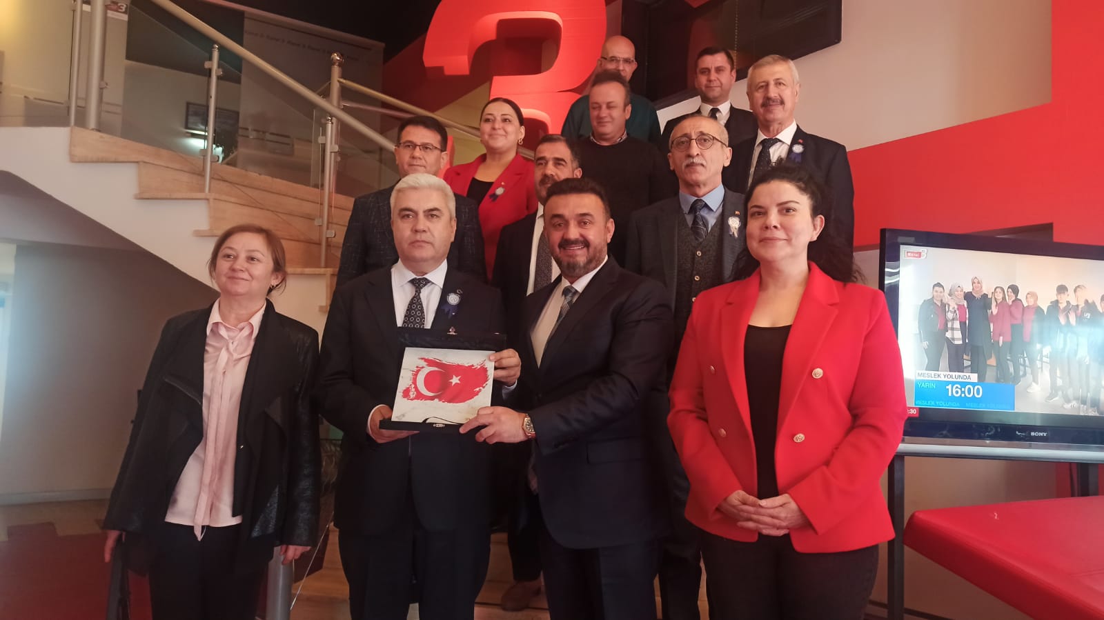 Afyonkarahisar Defterdarı Mehmet Ar ve beraberindeki Defterdarlık heyeti,  ‘Vergi Haftası’