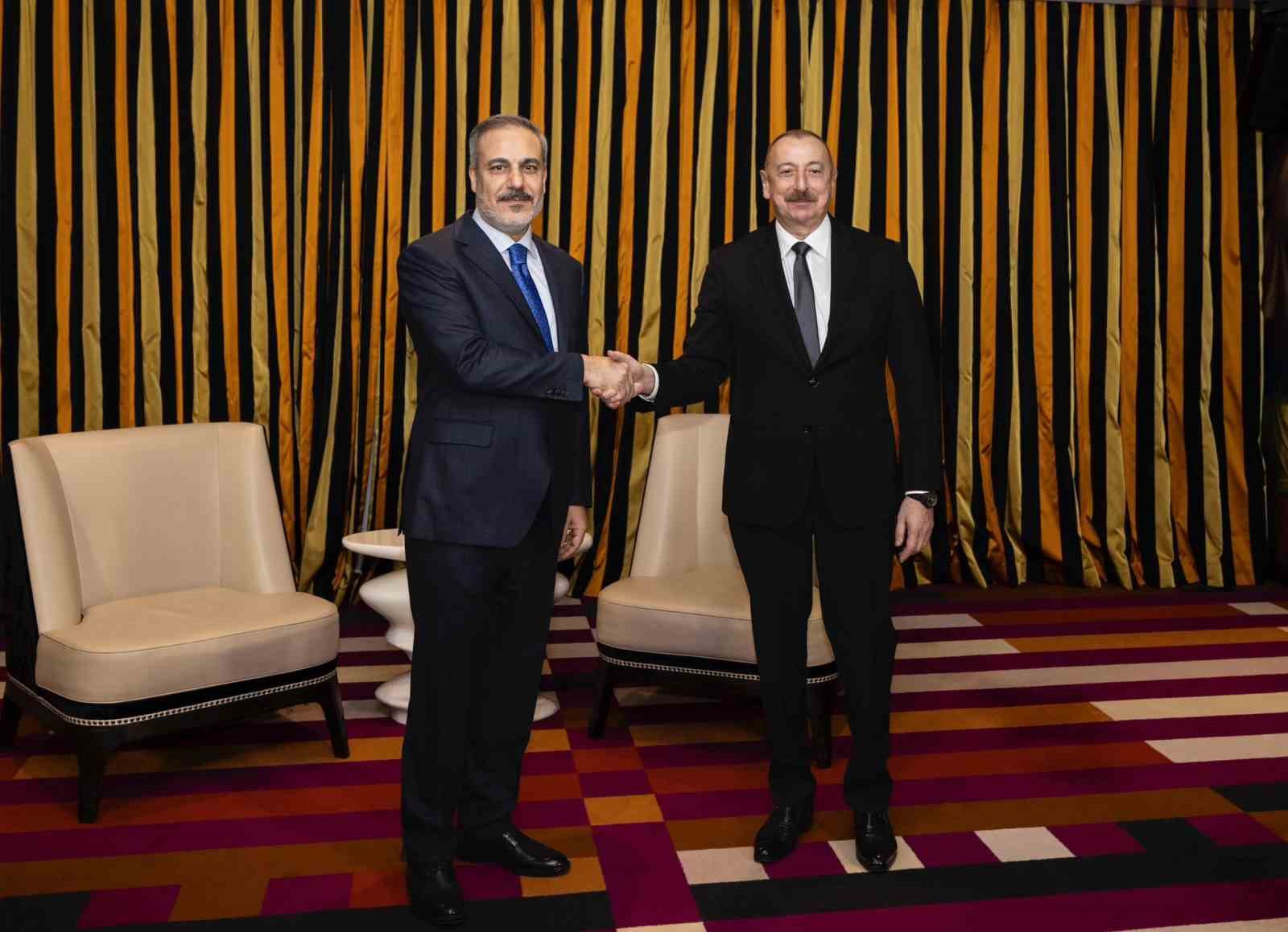 DIŞİŞLERİ BAKANI FİDAN, AZERBAYCAN CUMHURBAŞKANI ALİYEV İLE GÖRÜŞTÜ