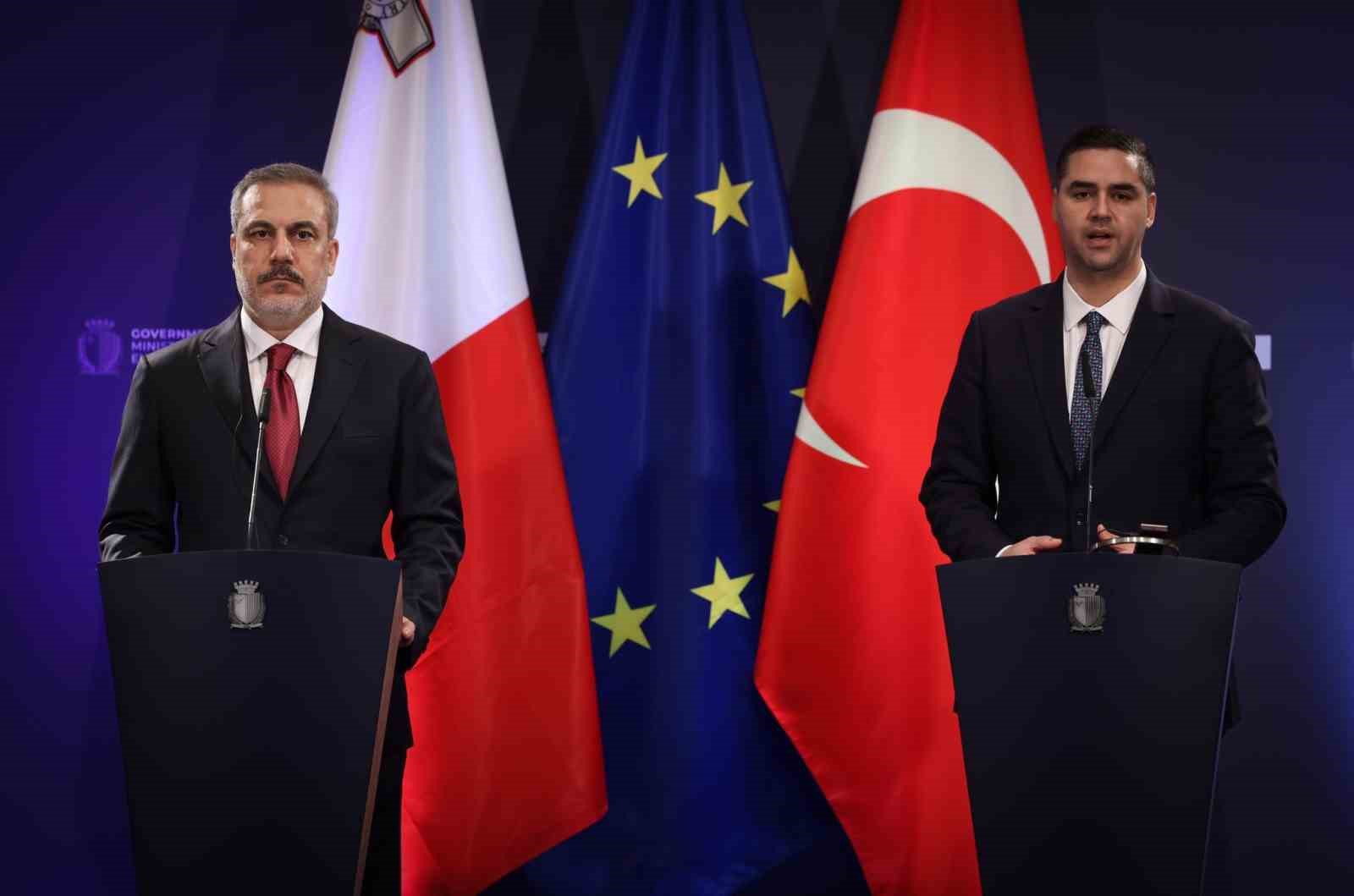 DIŞİŞLERİ BAKANI HAKAN FİDAN, MALTA’DA MEVKİDAŞI IAN BORG İLE DÜZENLEDİĞİ