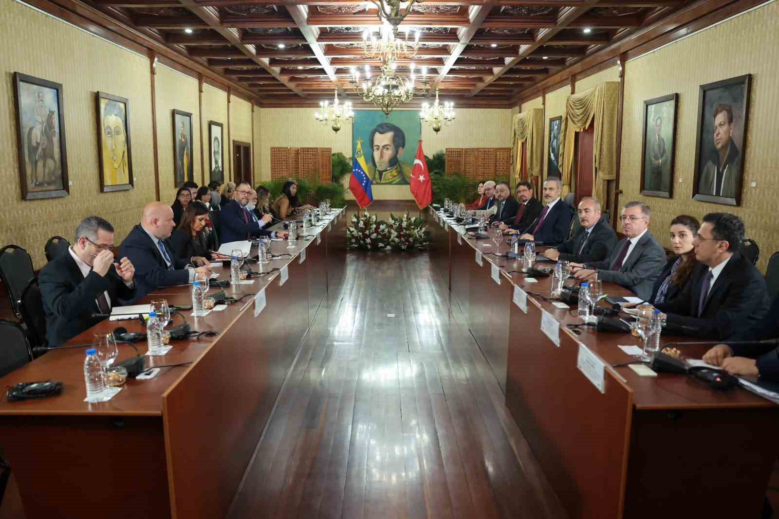 Dışişleri Bakanı Hakan Fidan, Venezuela’nın başkenti Karakas’ta Venezuela Dışişleri Bakanı