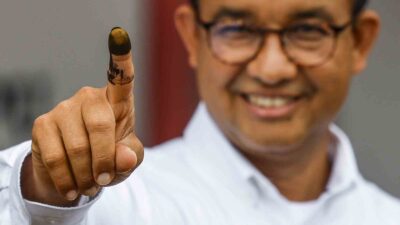 ENDONEZYA’DA HALK GENEL SEÇİMLER İÇİN SANDIK BAŞINA GİTTİ.