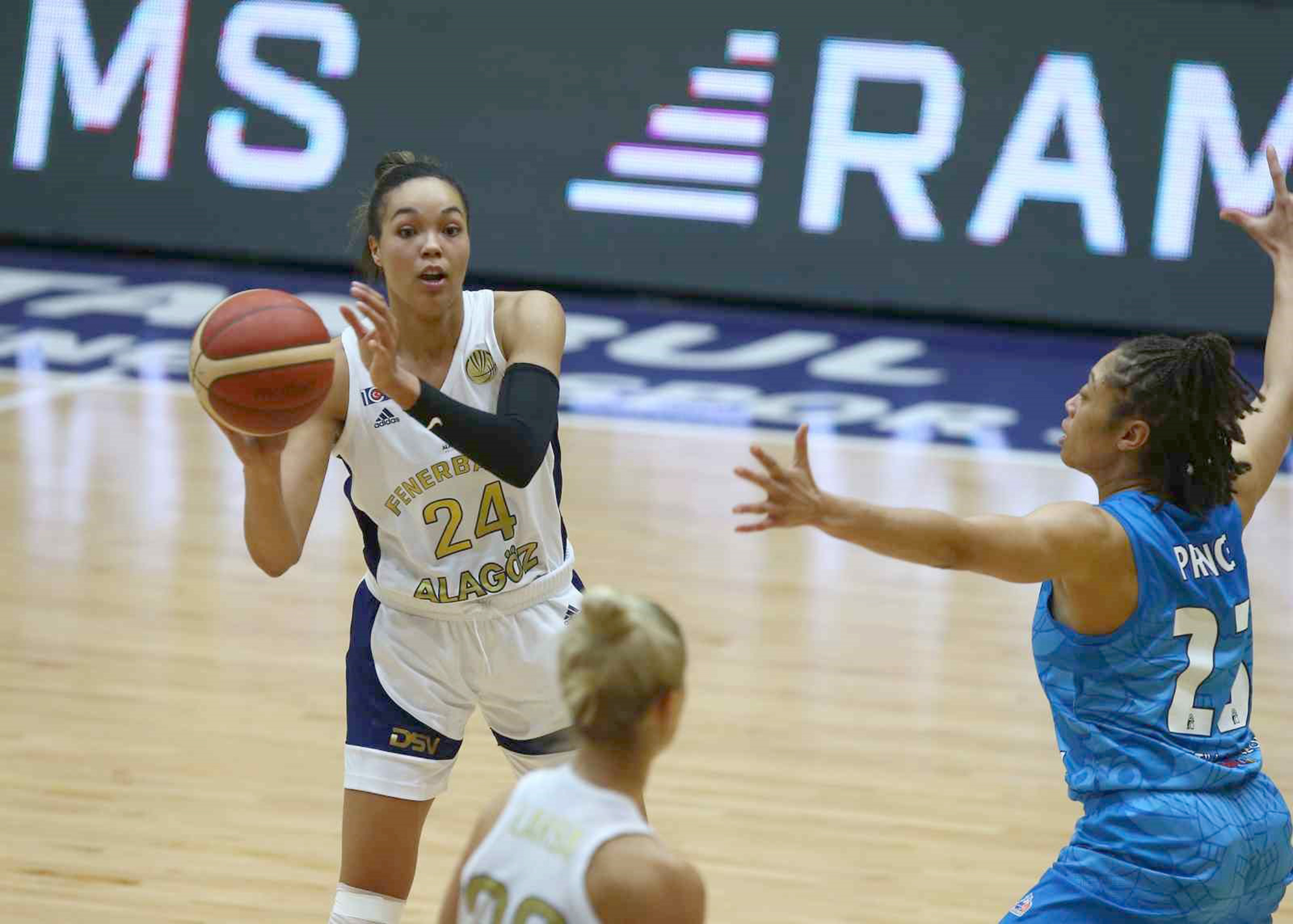     Kadınlar EuroLeague’de son şampiyon Fenerbahçe Alagöz Holding Kadın