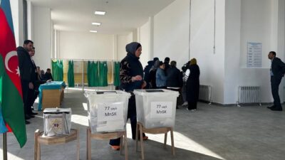 AZERBAYCAN’DA İŞGALDEN KURTARILAN FUZULİ'DE ERKEN CUMHURBAŞKANLIĞI SEÇİMİ İÇİN SANDIK BAŞINA