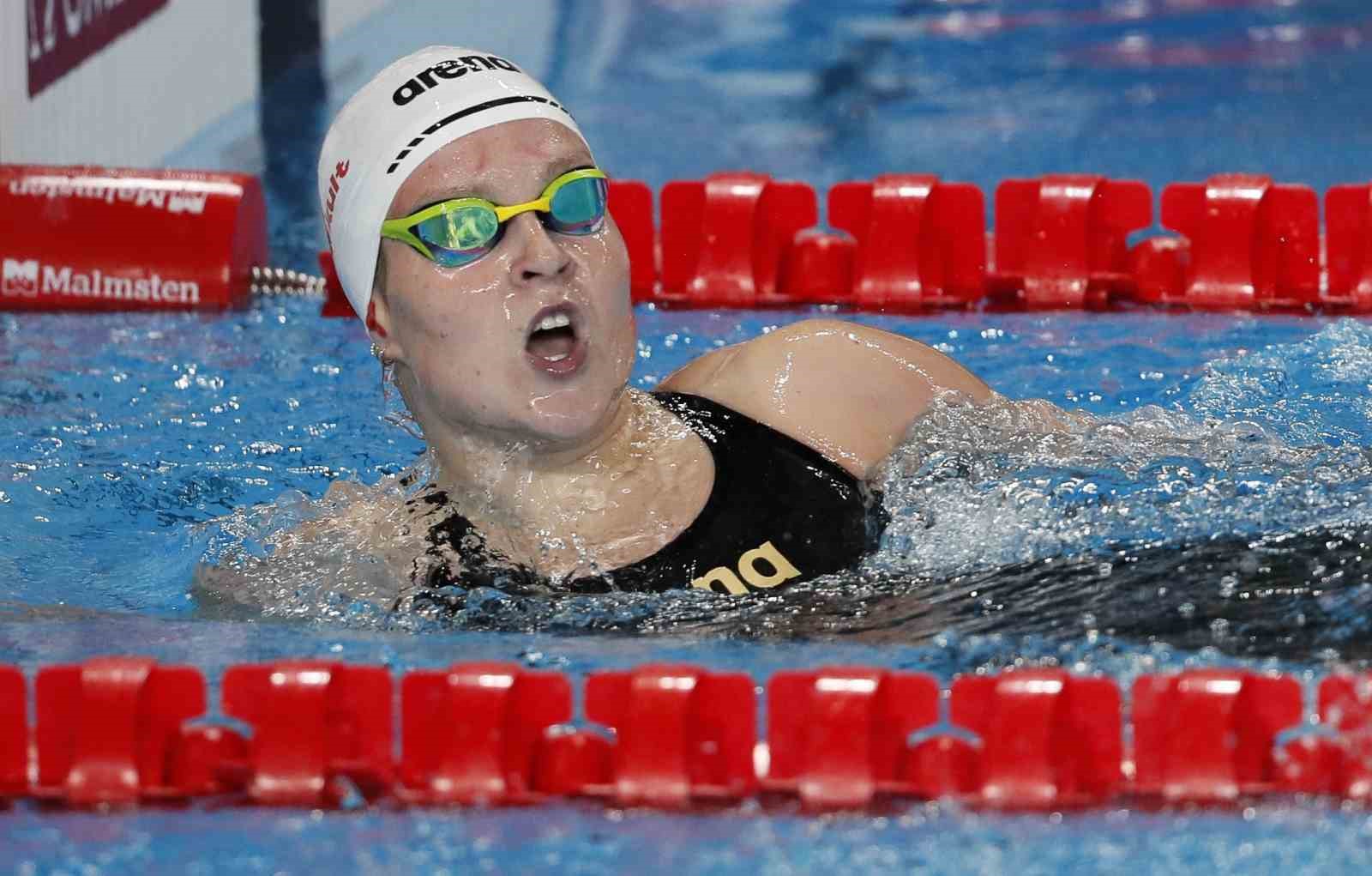 İSRAİLLİ KADIN YÜZÜCÜ 2024 DÜNYA SU SPORLARI ŞAMPİYONASI’NDA YUHALANDI