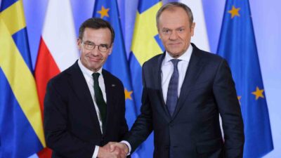 POLONYA BAŞBAKANI DONALD TUSK VE İSVEÇLİ MEVKİDAŞI ULF KRİSTERSSON ORTAK