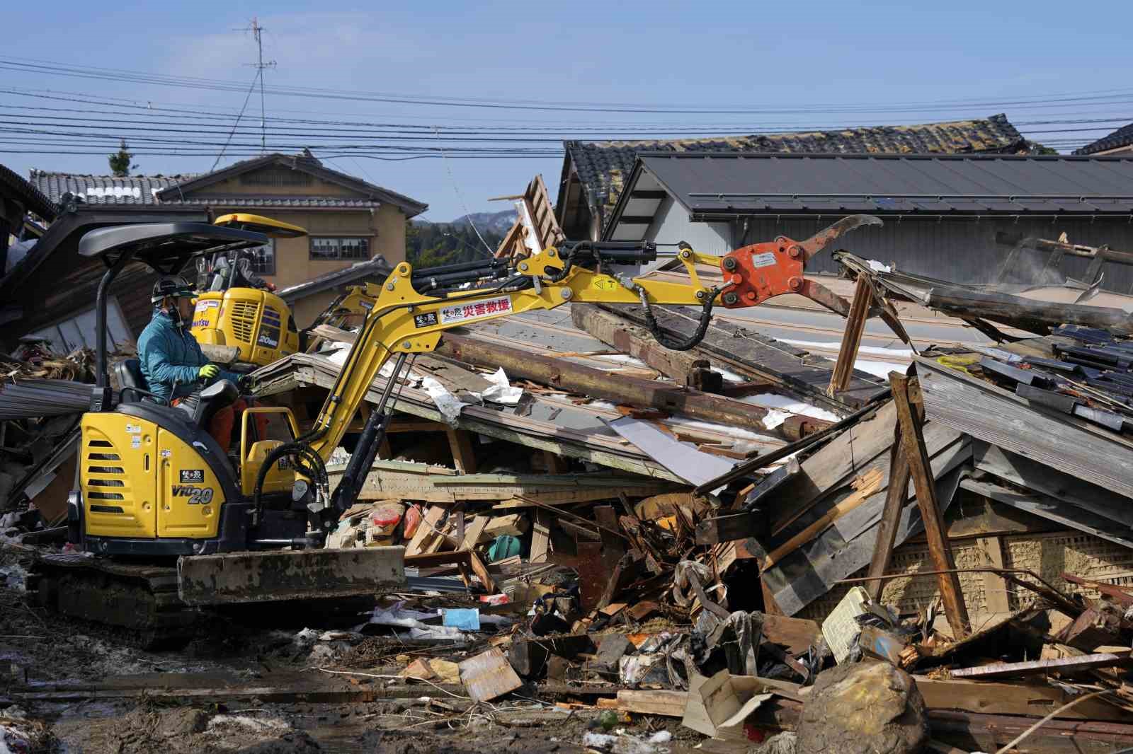 JAPONYA’DA 238 KİŞİNİN ÖLÜMÜNE NEDEN OLAN 7,6 BÜYÜKLÜĞÜNDEKİ DEPREMDE 1