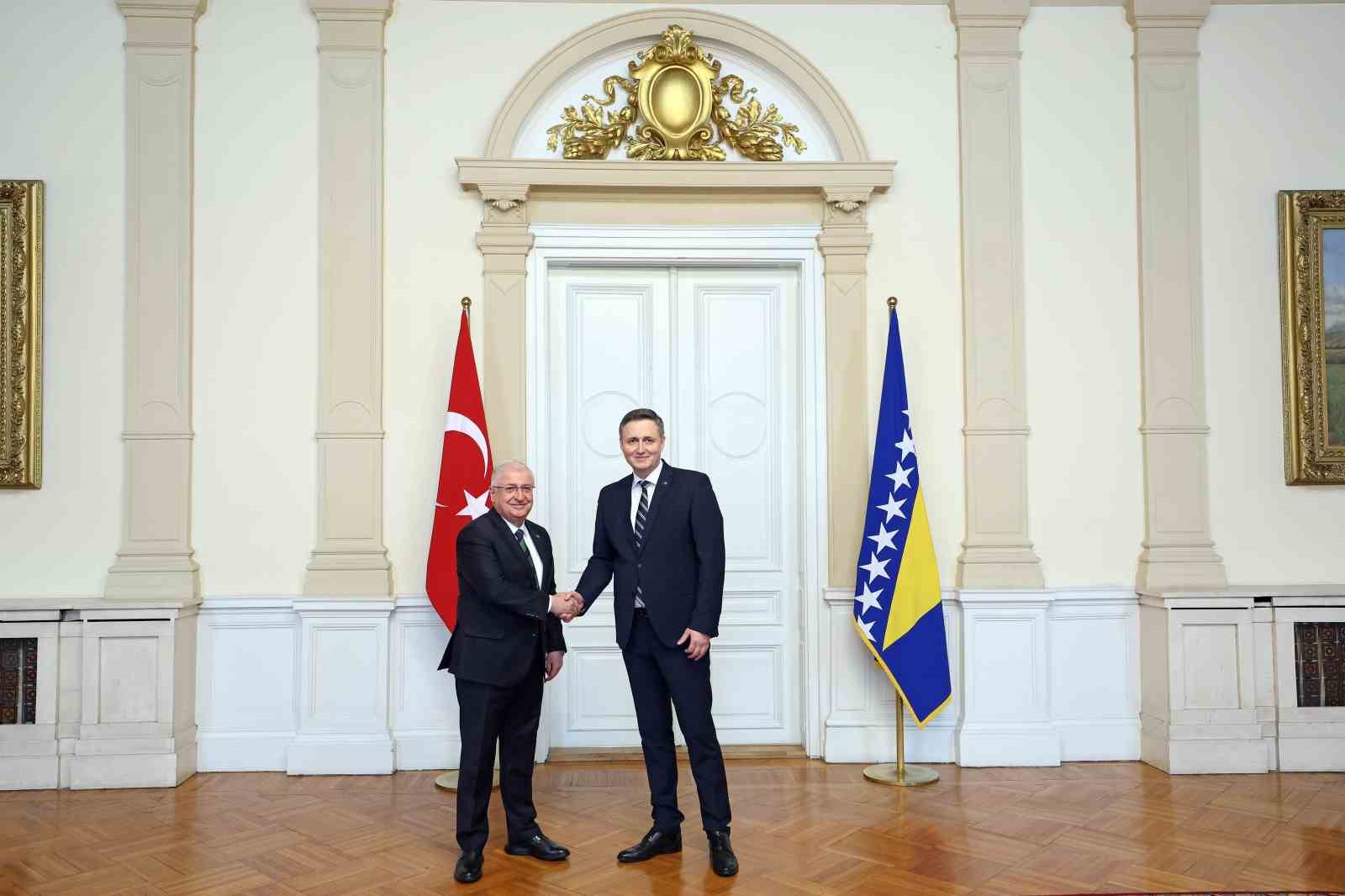 MİLLİ SAVUNMA BAKANI GÜLER, BOSNA HERSEK BAŞKANLIK KONSEYİ’Nİ ZİYARET ETTİ