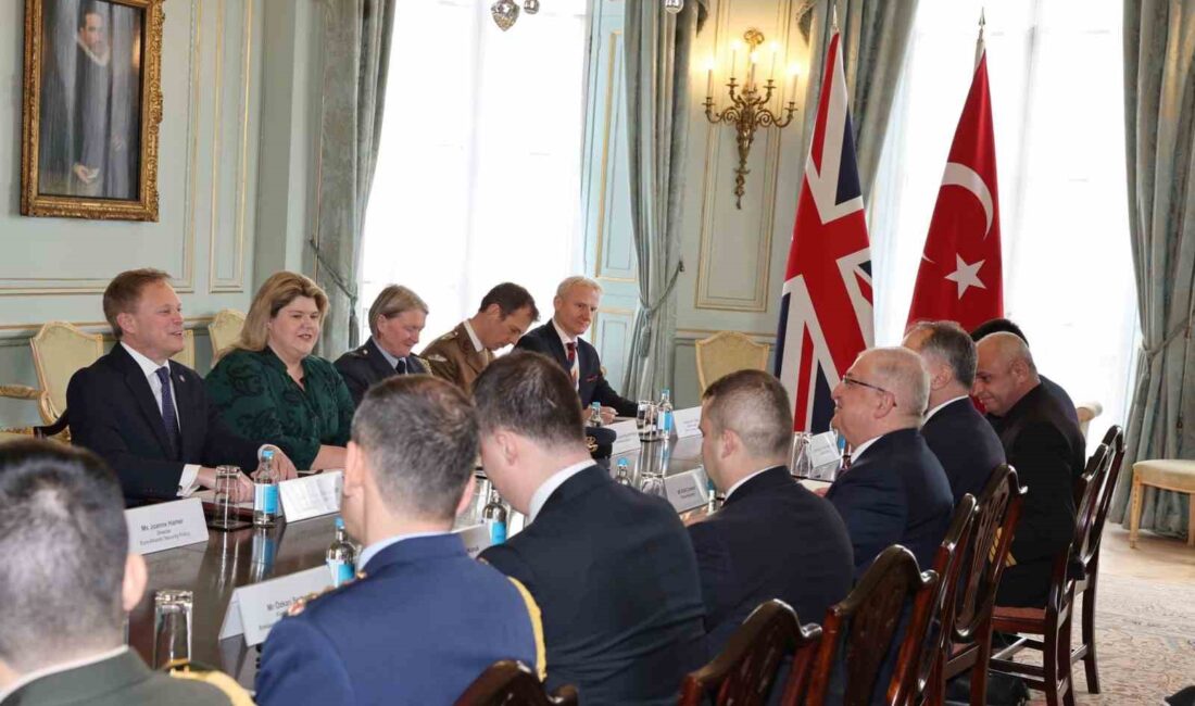 Milli Savunma Bakanı Yaşar Güler, İngiltere Savunma Bakanı Grant Shapps