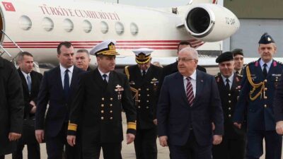 Milli Savunma Bakanı Yaşar Güler, resmi temaslarda bulunmak üzere İngiltere’ye