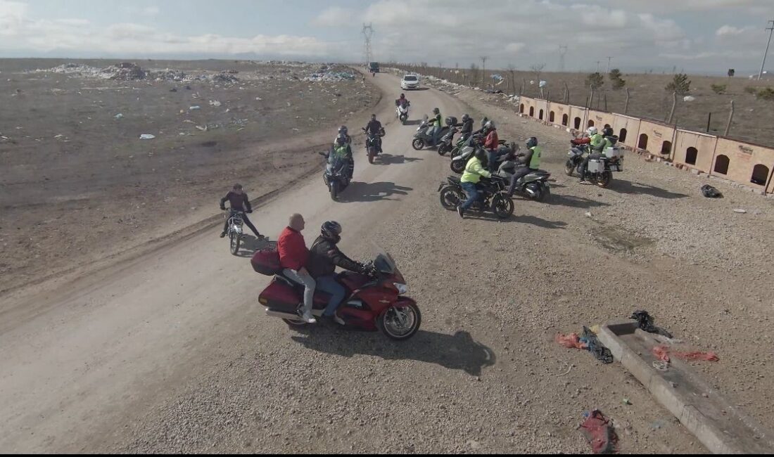 TÜRKİYE MOTOSİKLET SEVDALILARI AFYONKARAHİSAR TEMSİLCİLİĞİ ÜYELERİ SAHİPSİZ SOKAK HAYVANLARI İÇİN