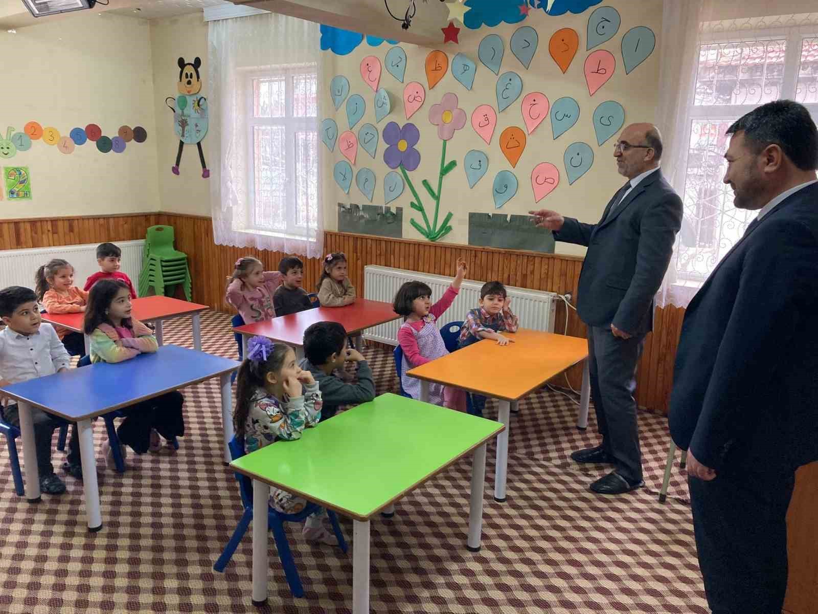 MÜFTÜ İMAMOĞLU, SULTANDAĞI’NDA ÖĞRENCİLERLE DERSE KATILDI