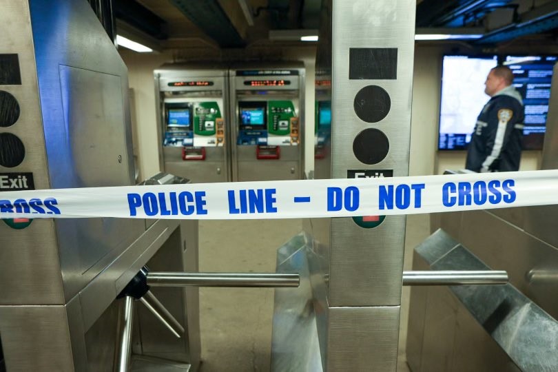 ABD’NİN NEW YORK KENTİNDEKİ BİR METRODA GERÇEKLEŞTİRİLEN SİLAHLI SALDIRI SONUCU