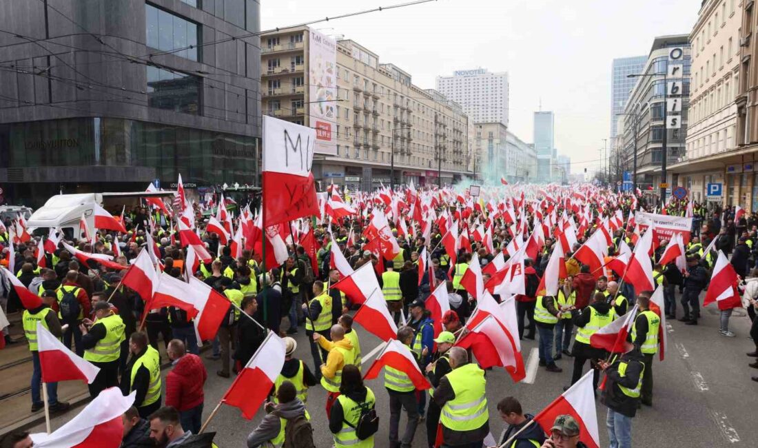 Polonya’da çiftçiler, Avrupa Birliği’nin (AB) tarım politikalarını ve Ukrayna’dan tarım