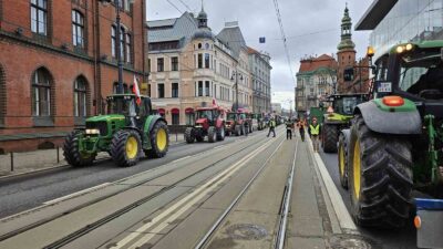 UKRAYNA'DAN UCUZ TARIM VE GIDA ÜRÜNLERİNİN İTHAL EDİLMESİNE TEPKİ GÖSTEREN