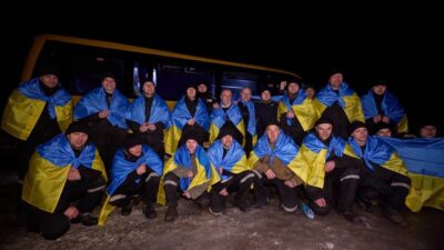 RUSYA VE UKRAYNA ARASINDA ESİR TAKASI YAPILDI