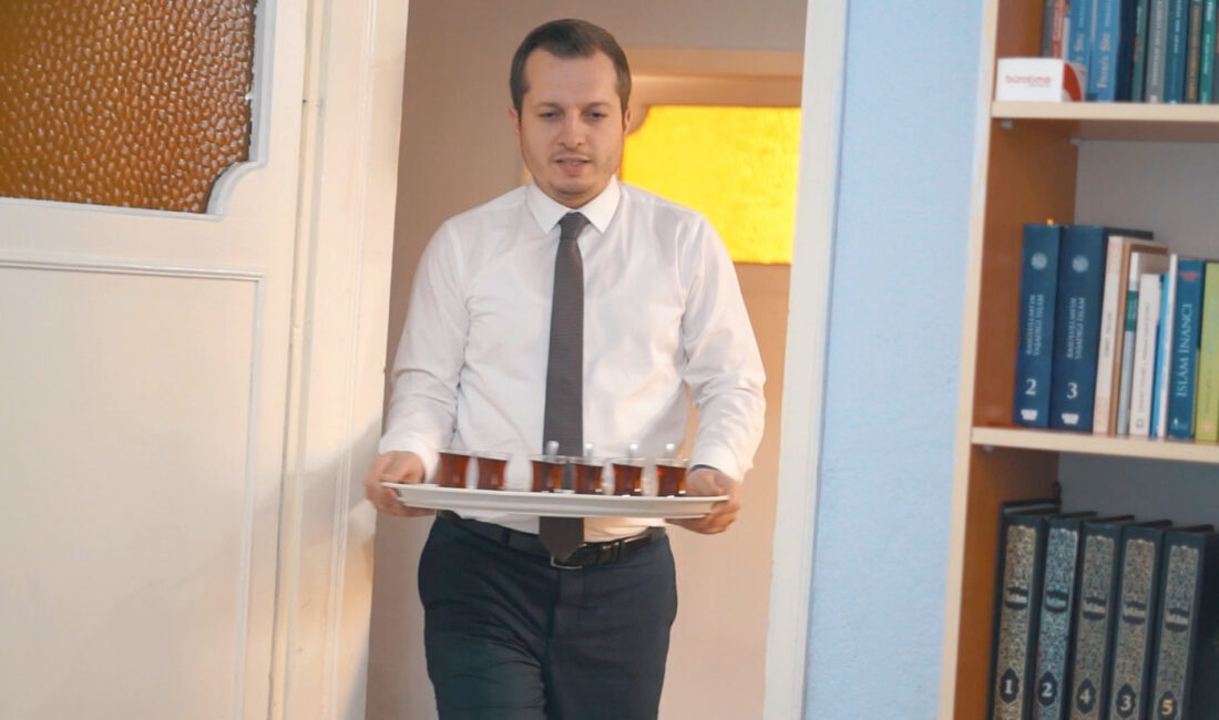 Saadet Partisi Afyonkarahisar Belediye Başkan adayı Beytullah Karataş, seçim çalışmalarına