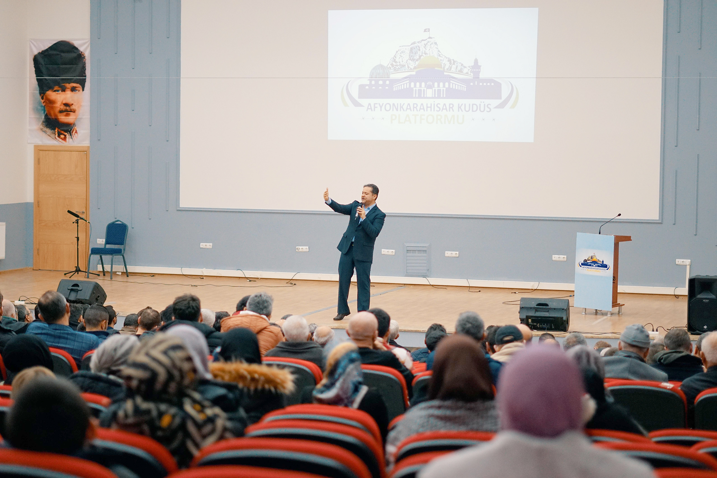 Seçim çalışmalarını sürdüren Saadet Partisi Afyonkarahisar Belediye Başkan Adayı Beytullah