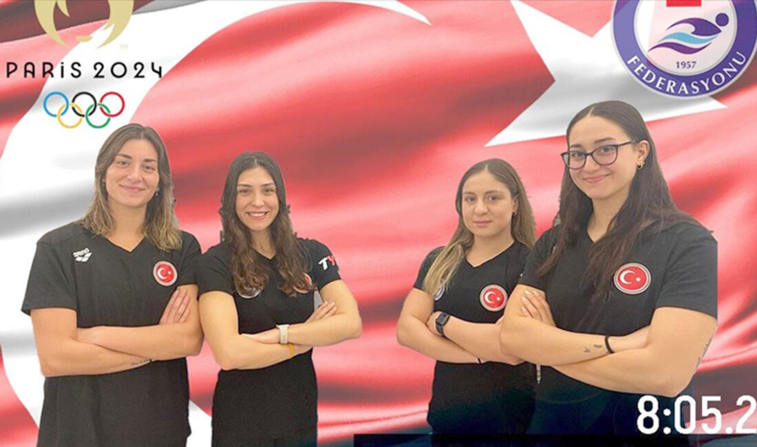 Katar’da düzenlenen Dünya Su Sporları Şampiyonası’nda yarışan Serbest Kadın Bayrak