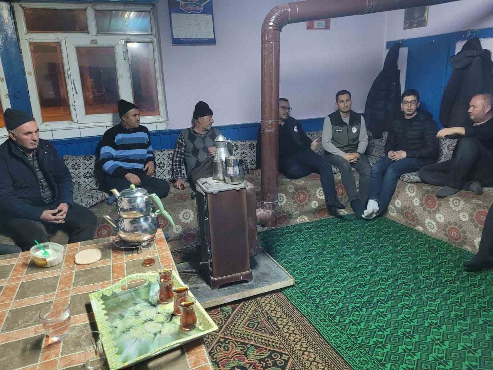 SİNANPAŞA’DA ÜRETİCİLER GECE BİLGİLENDİRİLDİ