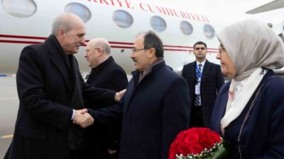 TÜRKİYE BÜYÜK MİLLET MECLİSİ (TBMM) BAŞKANI NUMAN KURTULMUŞ, BERABERİNDEKİ PARLAMENTO