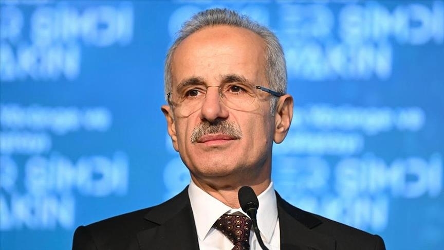 Bakan Abdulkadir URALOĞLU , 22 kilometre uzunluğundaki Afyonkarahisar-Şuhut Yolu’nun bir
