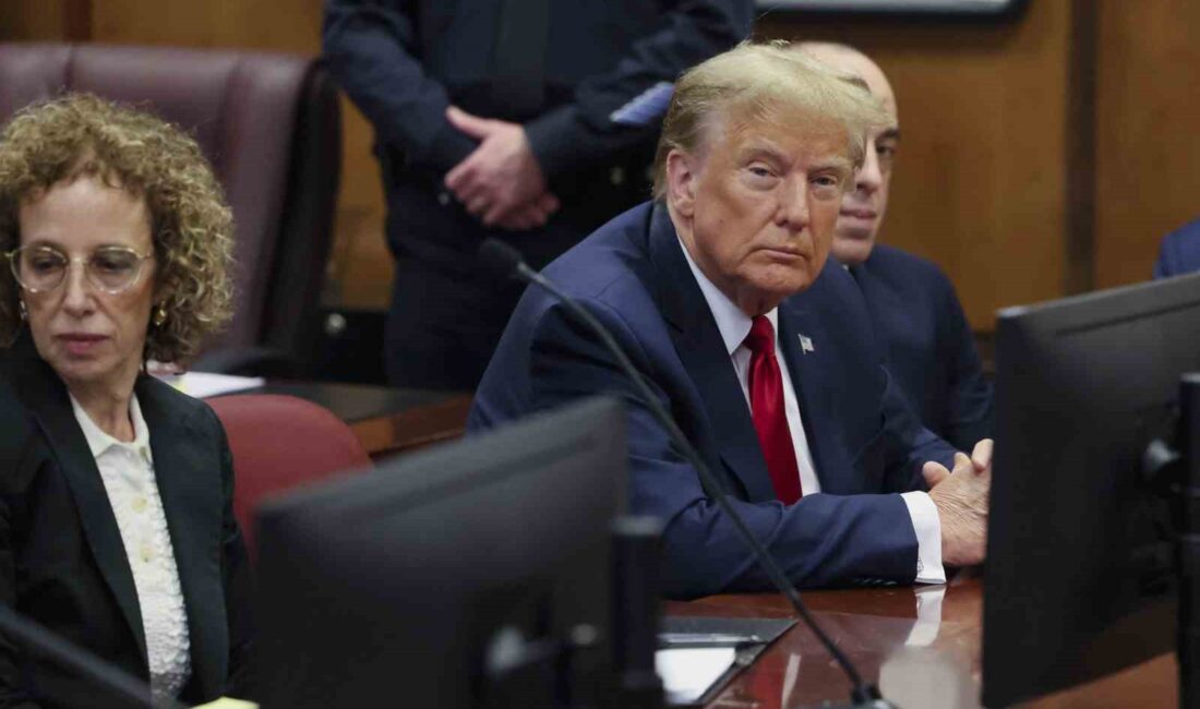 TRUMP’IN İLK CEZA DAVASI 24 MART’TA BAŞLAYACAK