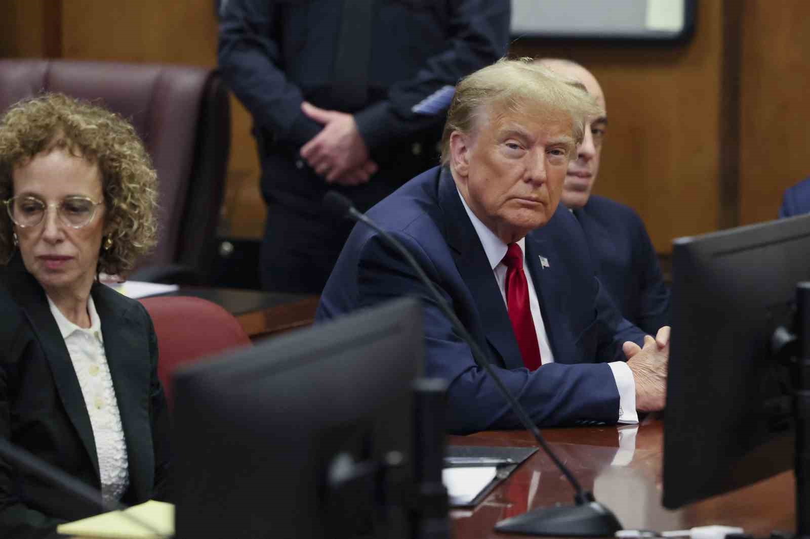 TRUMP’IN İLK CEZA DAVASI 24 MART’TA BAŞLAYACAK