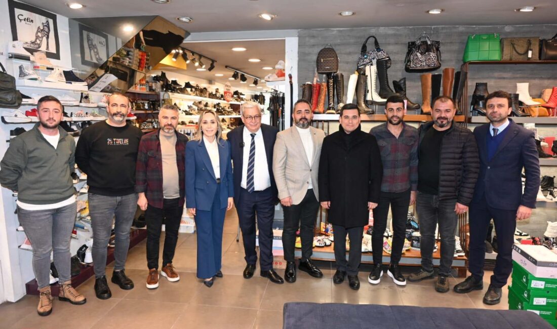 Cumhur İttifakı Antalya Büyükşehir Belediye Başkan adayı Hakan Tütüncü, seçim