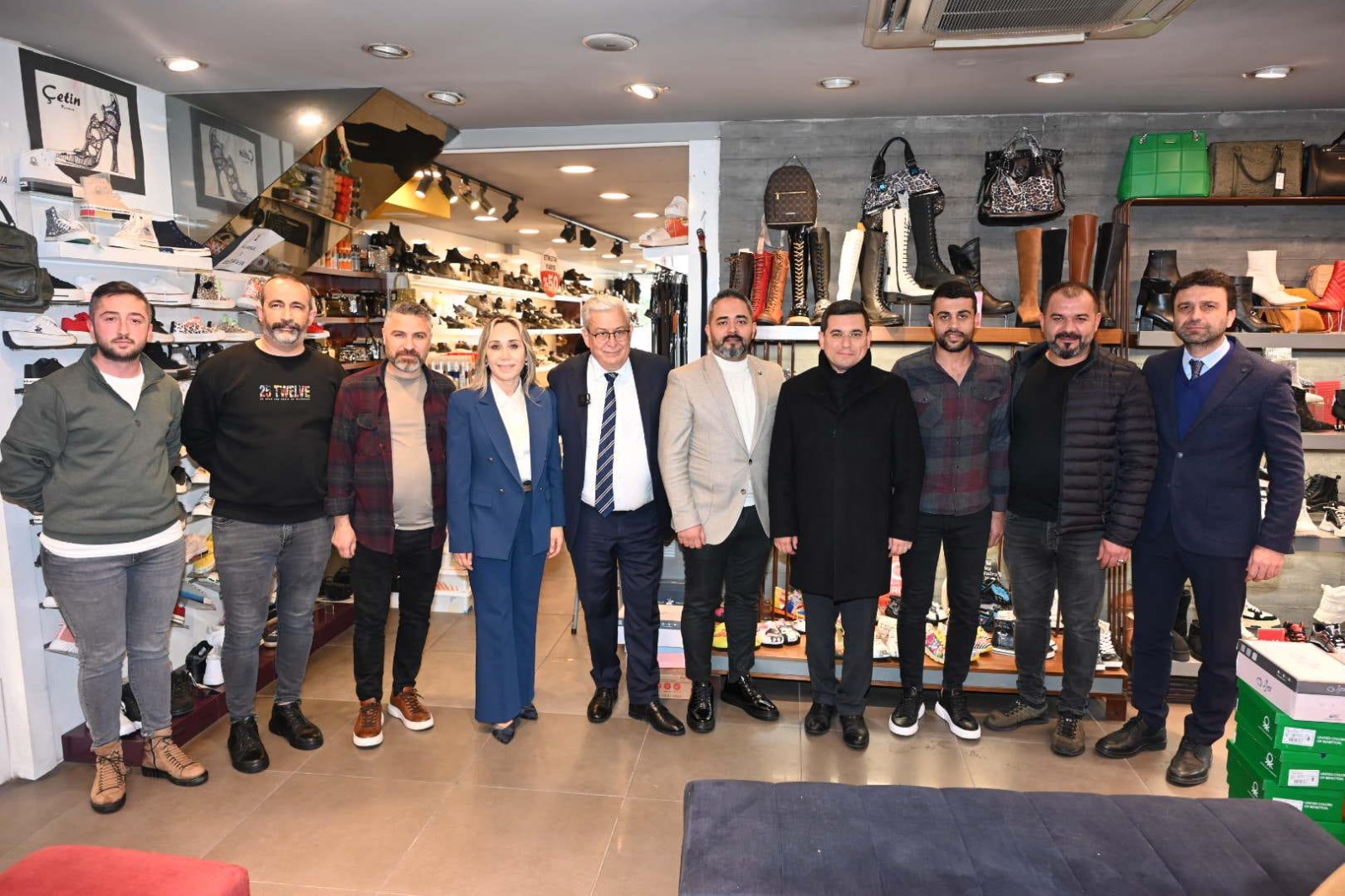 Cumhur İttifakı Antalya Büyükşehir Belediye Başkan adayı Hakan Tütüncü, seçim