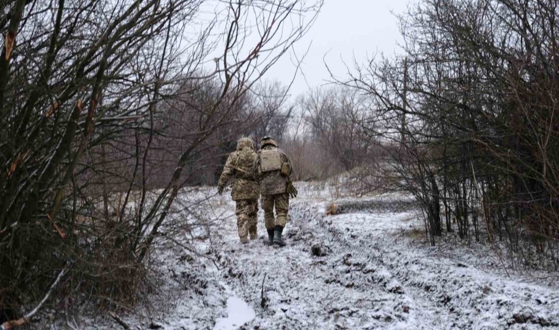 UKRAYNA GENELKURMAY BAŞKANLIĞI, DONETSK BÖLGESİNDEKİ AVDİİVKA KENTİNDEN BİRLİKLERİ ÇEKME KARARI