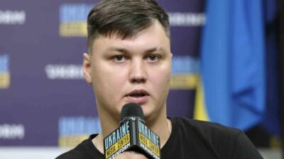 İSPANYA BASININDA YER ALAN HABERLERDE, GEÇTİĞİMİZ YIL KULLANDIĞI HELİKOPTERLE UKRAYNA’YA