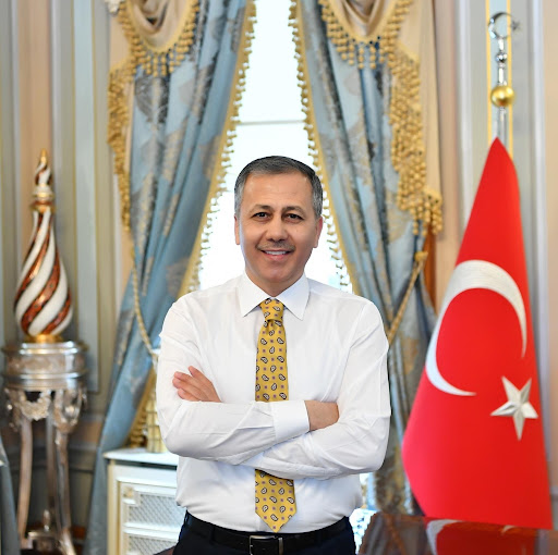 İçişleri Bakanı Ali Yerlikaya, 15 ilde eş zamanlı olarak icra