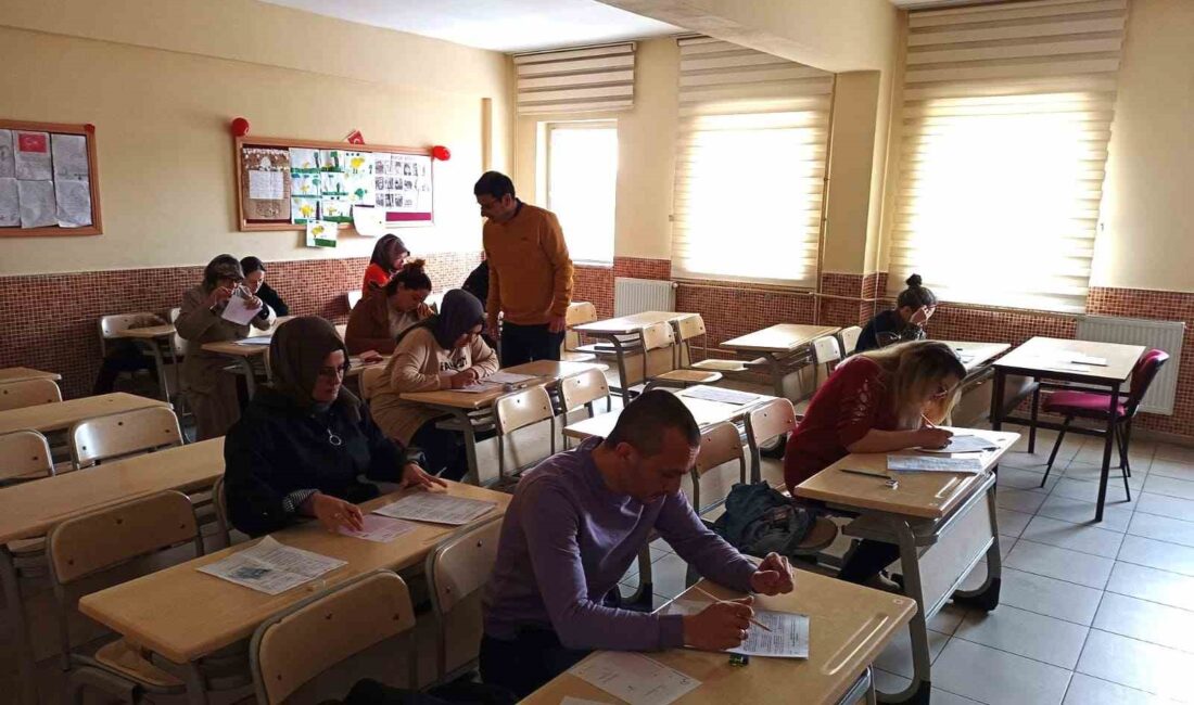 AFYONKARAHİSAR ŞEHİT MURAT SARAÇ İLKOKULU’NDA VELİLERE YÖNELİK KİTAP OKUMA YARIŞMASI