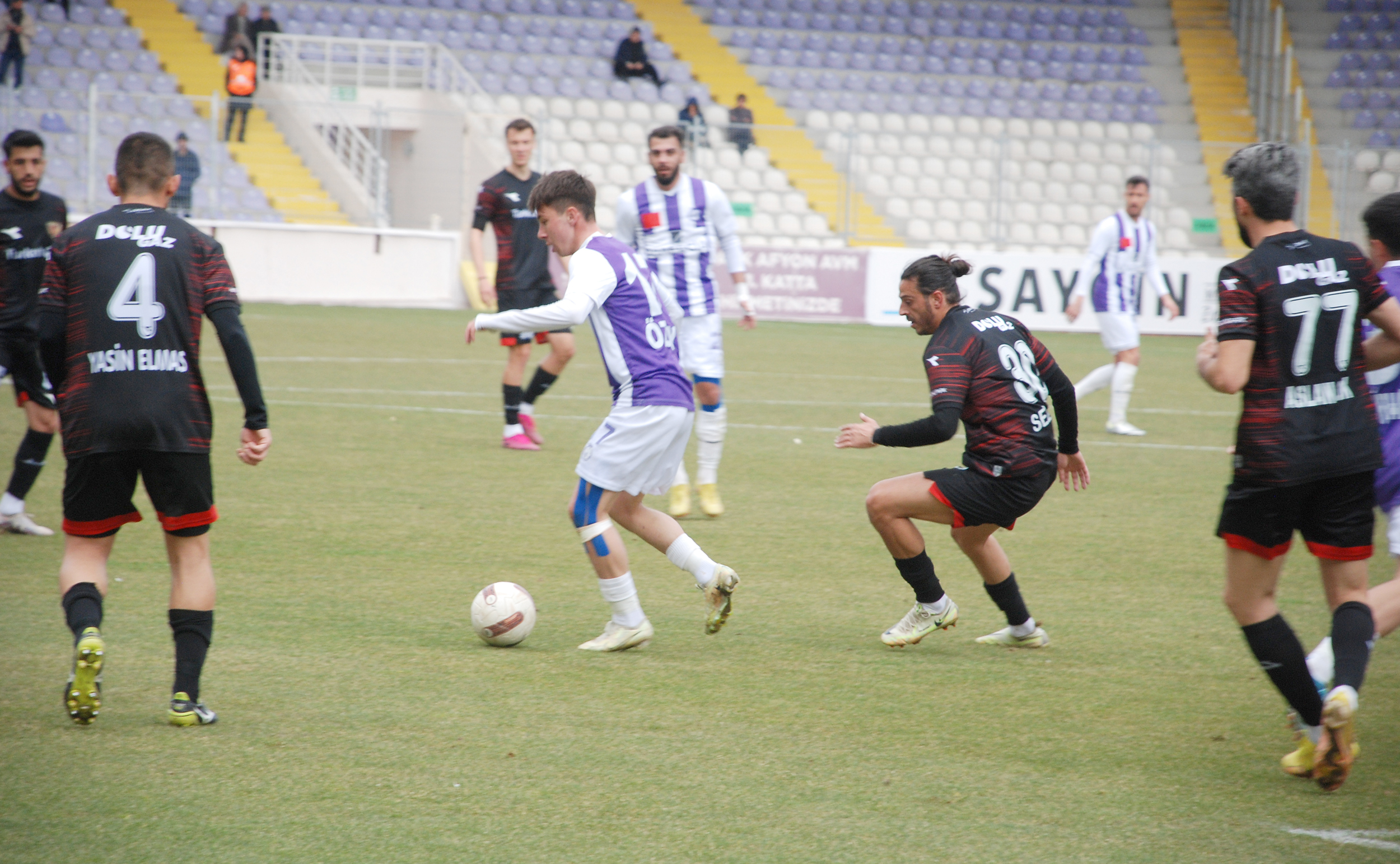 TFF 2.Lig Beyaz Grup’ta HES İlaç Afyonspor’a 1-0 mağlup olan