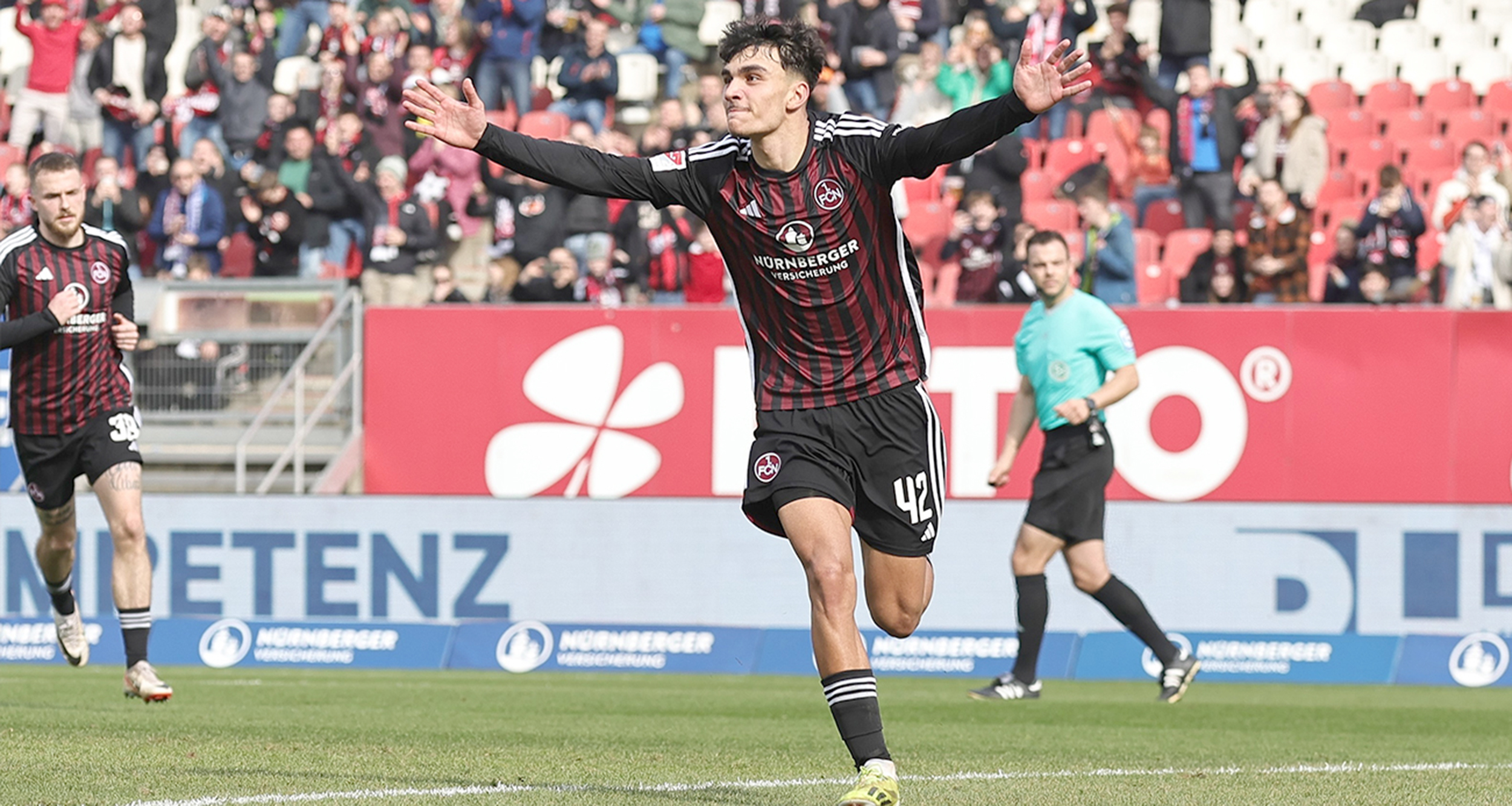 Alman ekibi Nürnberg’de forma giyen 18 yaşındaki genç futbolcu Can