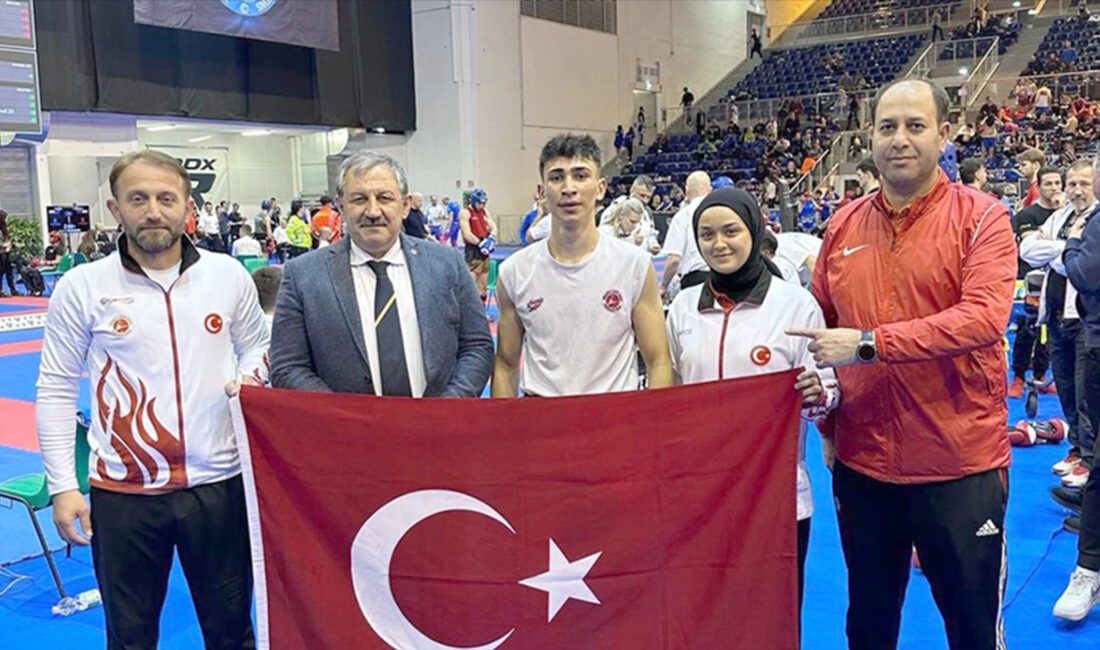 Milli sporcular, İtalya’da düzenlenen Kick Boks Dünya Kupası’nda 14 madalya