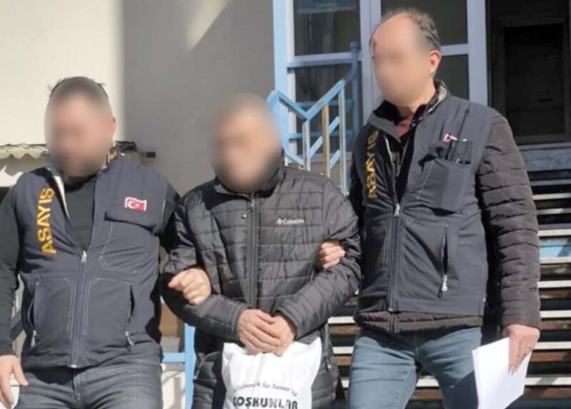 Muğla polisinin aranan şahıslara yönelik yaptığı çalışmalarda adam öldürme suçundan