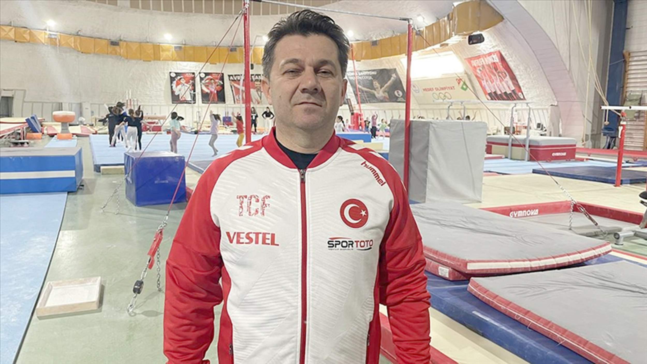 Türkiye Jimnastik Federasyonu Başkanı Suat Çelen’in Paris Olimpiyatları’nda milli cimnastikçilerden