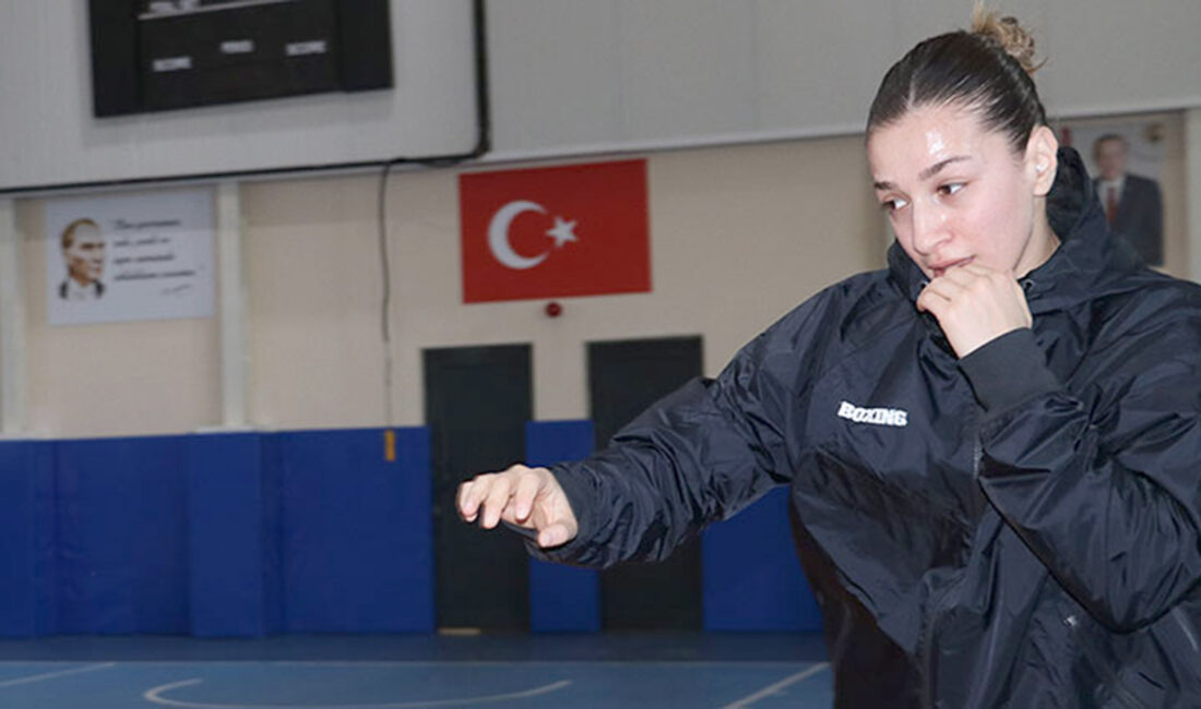 Milli boksör Buse Naz Çakıroğlu, Sırbistan’da düzenlenecek Avrupa Şampiyonası’na katılarak