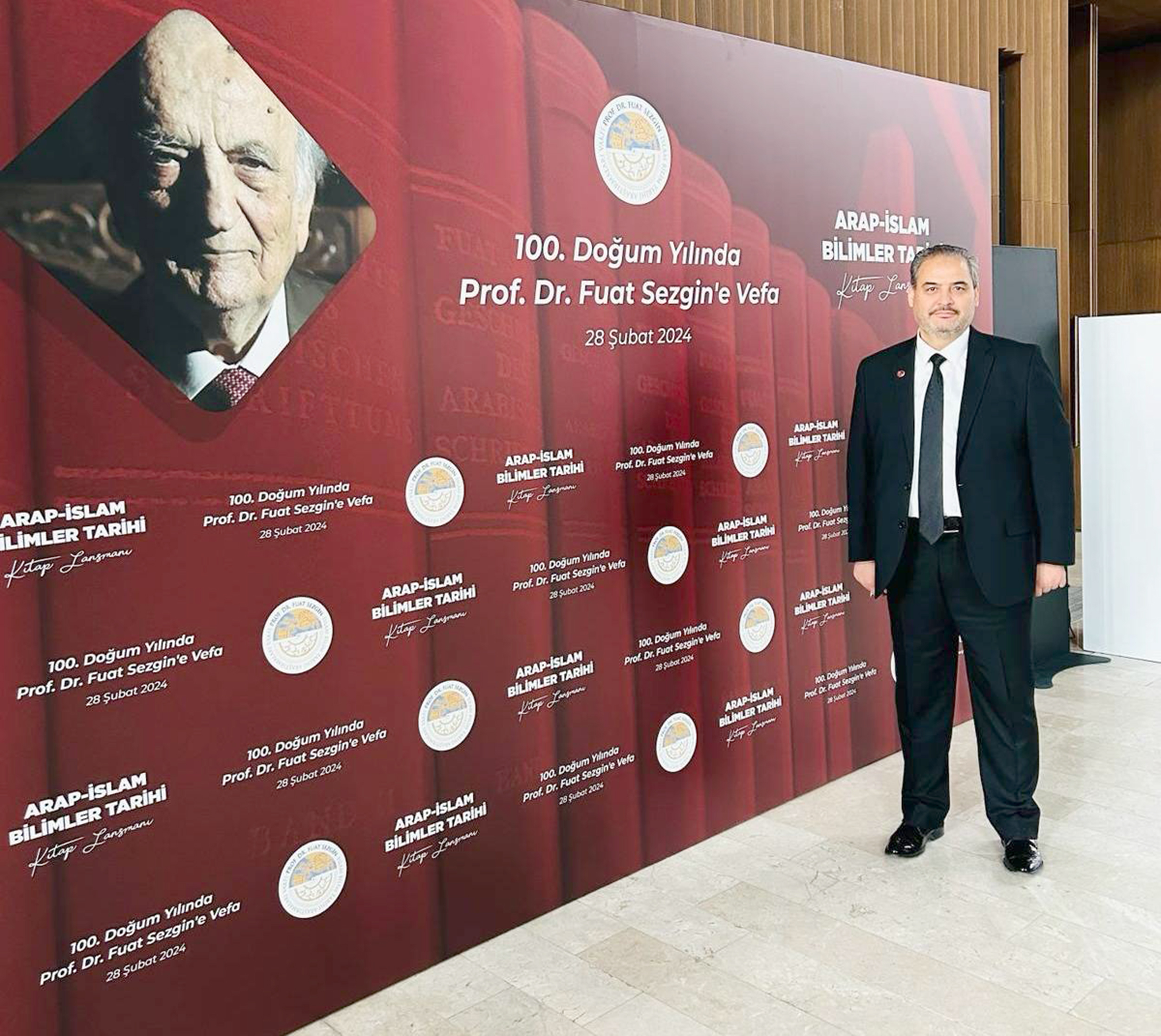 AFSÜ Rektör Yardımcısı Prof. Dr. Adem Aslan, bilimler tarihi alanında