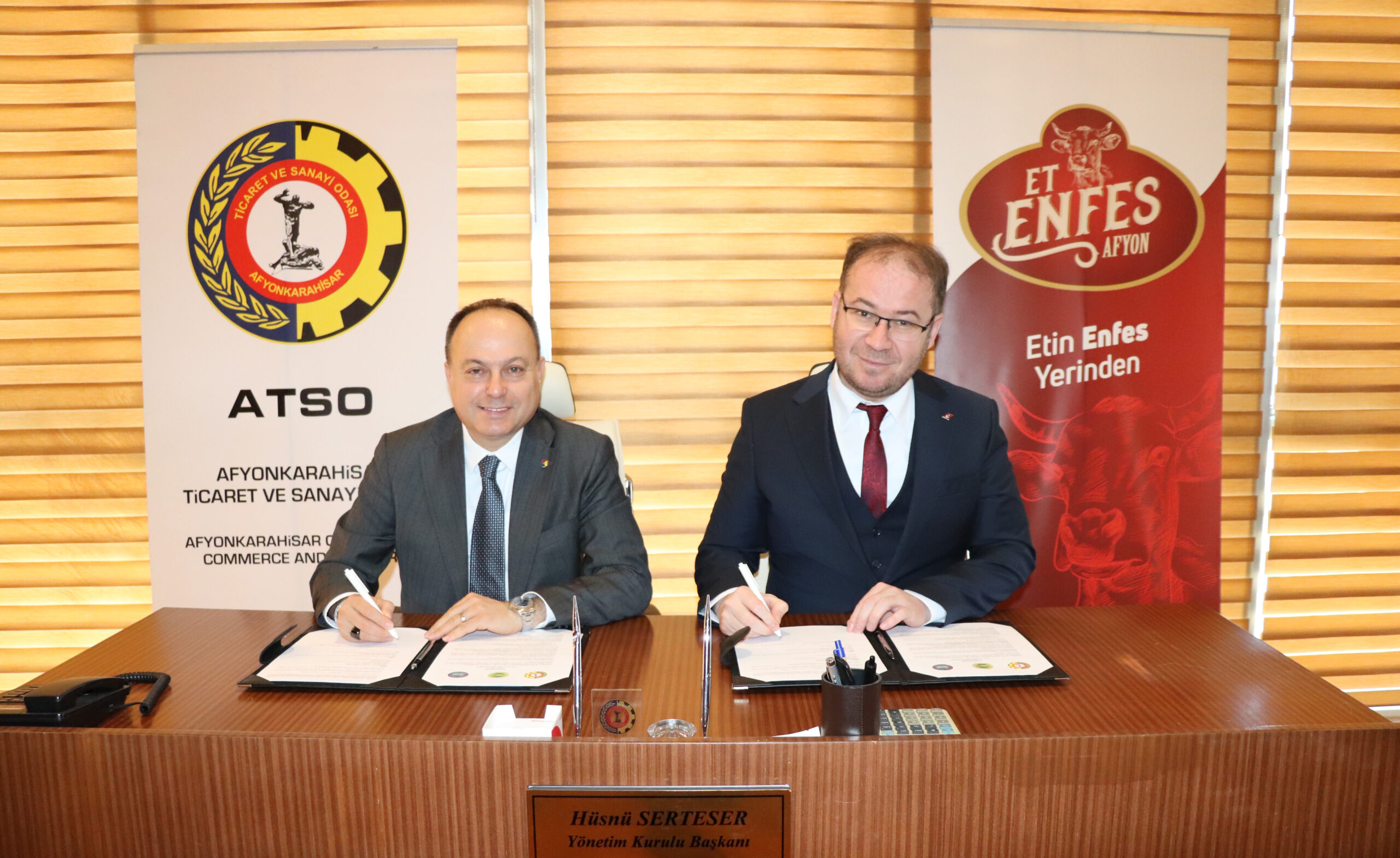 Afyonkarahisar Ticaret ve Sanayi Odası ile Et Enfes arasında, Coğrafi