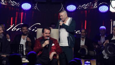 Ünlü sanatçı İbrahim Tatlıses uzun bir aranın ardından İstanbul’da sahneye
