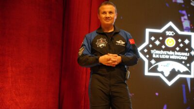 Türkiye’nin ilk astronotu Alper Gezeravcı, Edirne’de gençlerle buluşmasında yaptığı konuşmada,