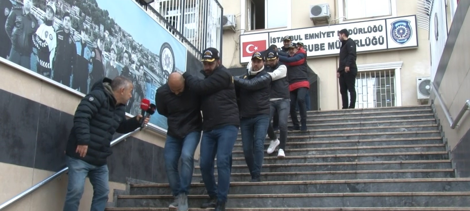 İstanbul merkezli 11 ilde yapılan ‘Mahzen-14’ operasyonuyla liderliğini Onurcan Bildik’in