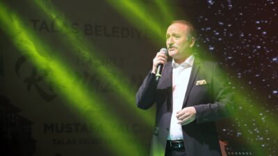 Talas Belediyesi tarafından Osmanlı Kültür Sokağı’nda düzenlenen Ramazan etkinliklerinde sahne