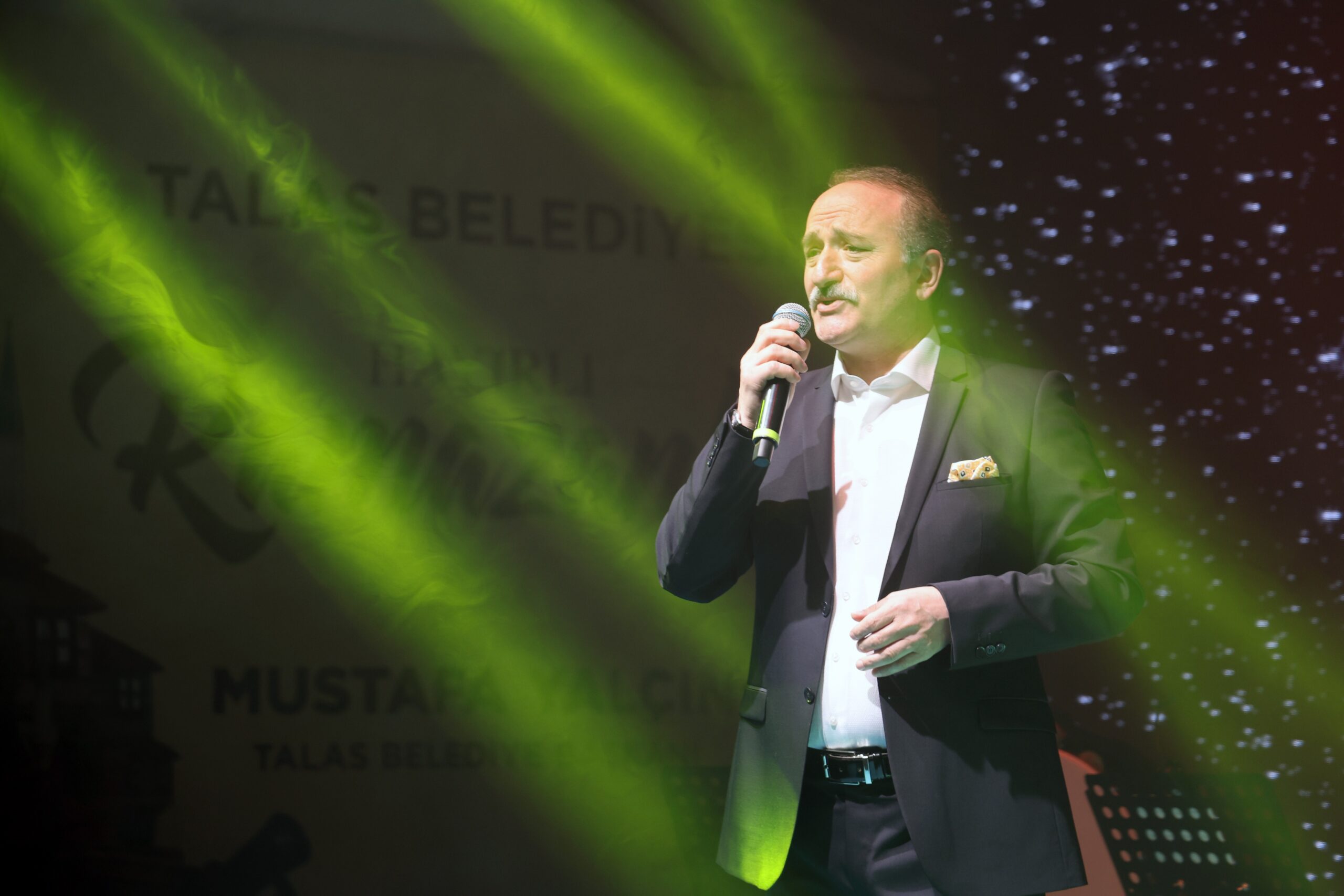 Talas Belediyesi tarafından Osmanlı Kültür Sokağı’nda düzenlenen Ramazan etkinliklerinde sahne