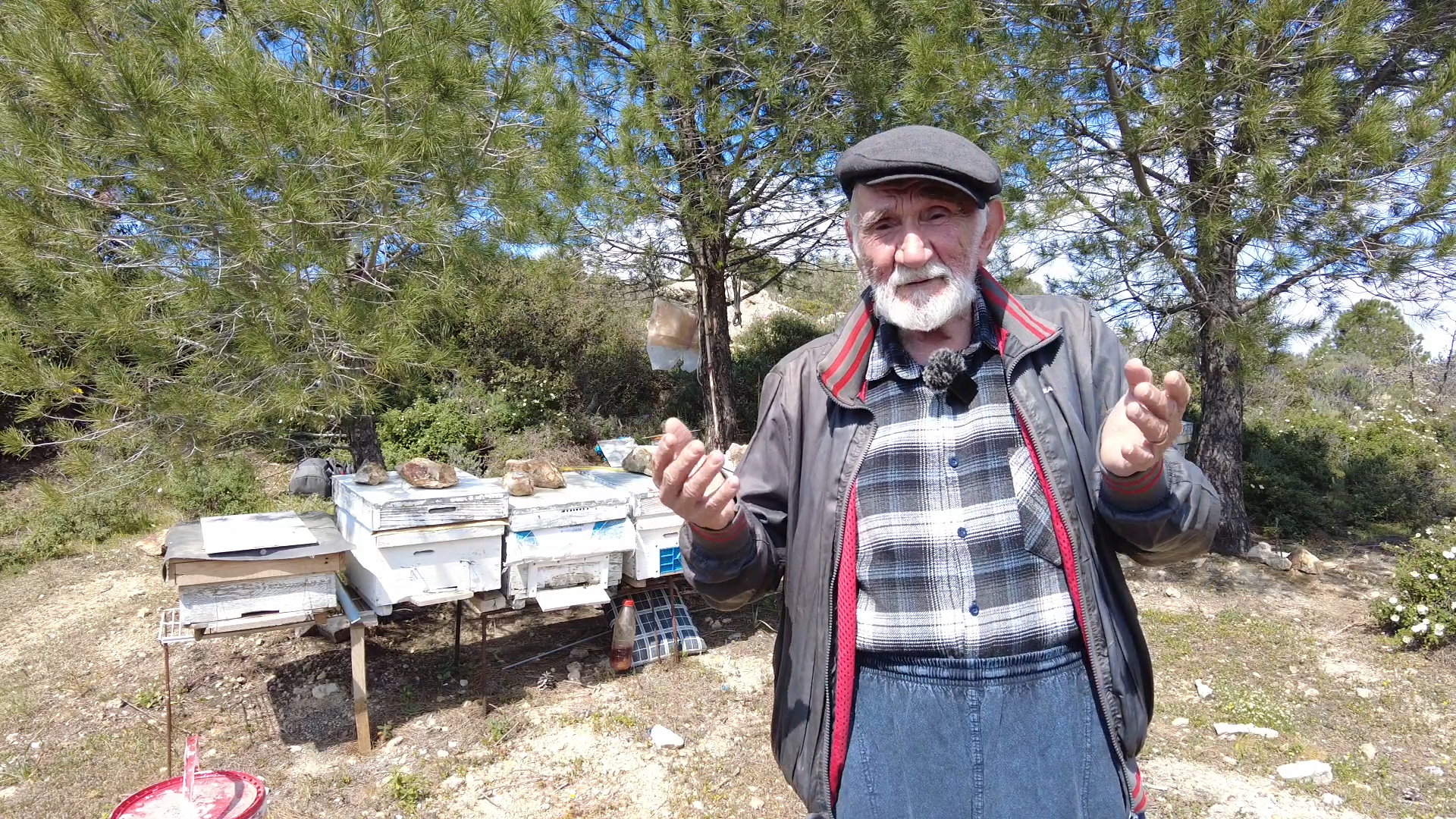İzmir’in Foça ilçesinde yaşayan 85 yaşındaki Besim Güven, 7 yaşındayken
